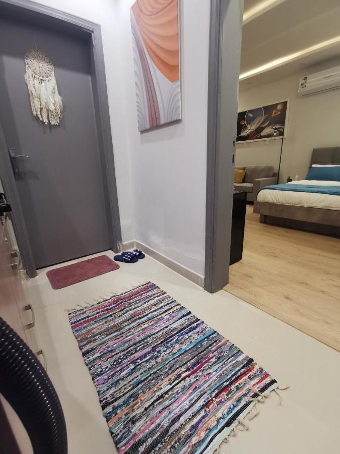 Luxury Studio Al Sahafah 10 *